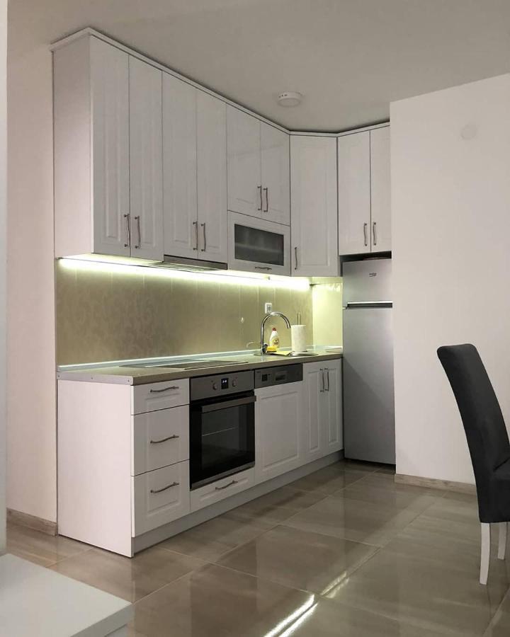 Apartman Sims บิเยลยินา ภายนอก รูปภาพ