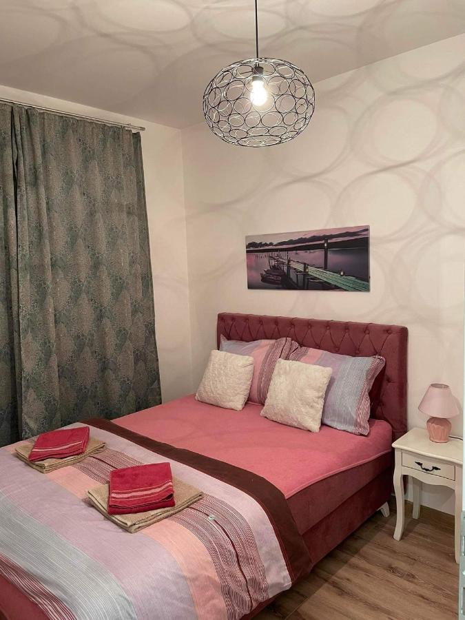 Apartman Sims บิเยลยินา ภายนอก รูปภาพ